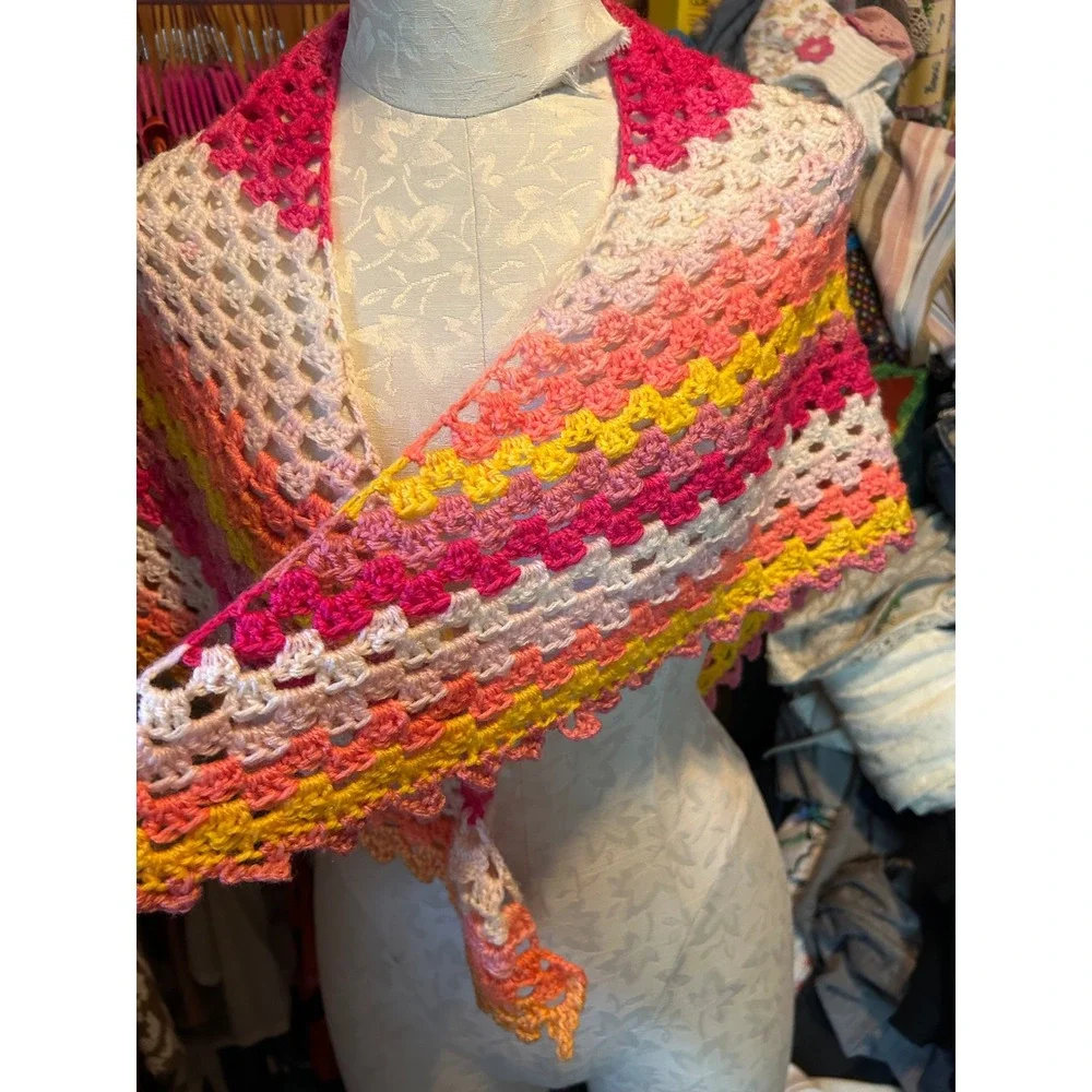 Handmade Crochet Triangle Shawl Rainbow Pink & Orange Regular Sz Boho Ombre NEW
